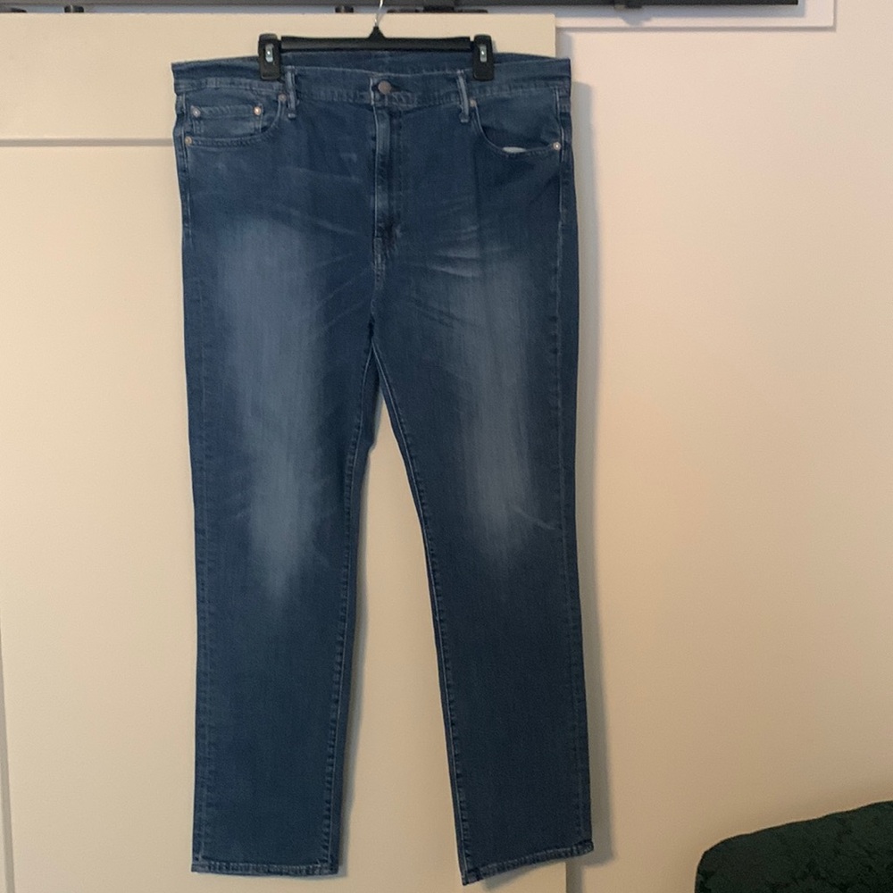 Levi’s 511 size 42x32 in used condition.
